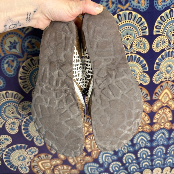 🦋5/20$🦋 lattice patterned sandals - Picture 4 of 9